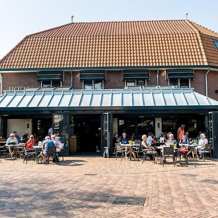 Hotel Restaurant De Jong Nes  Exteriör bild